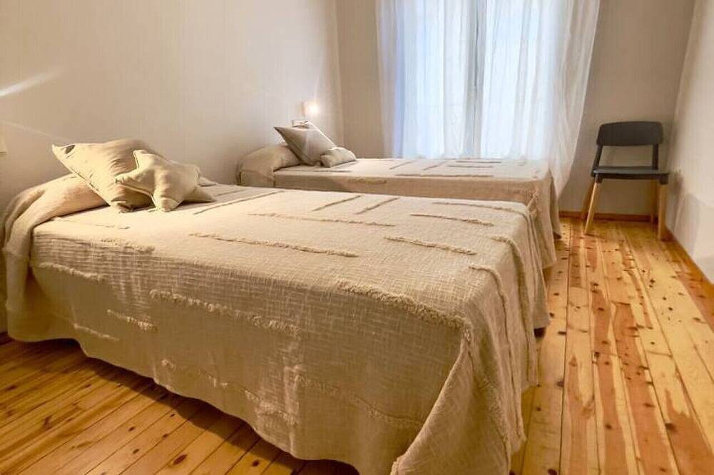 Apartamento entero, Cal Querol Llívia amb pàrquing i dog friendly in Llivia, Parque Natural Regional de los Pirineos Catalanes