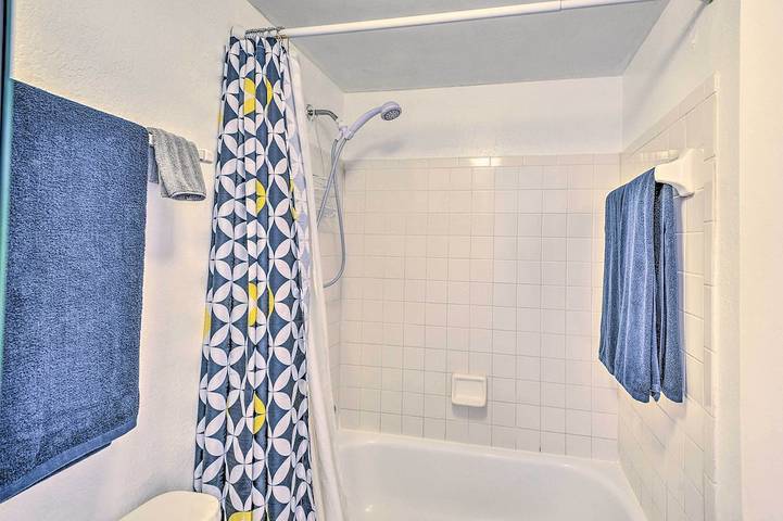 Vacation rental for 3 people, with balcony/terrace and pool in Daytona Beach