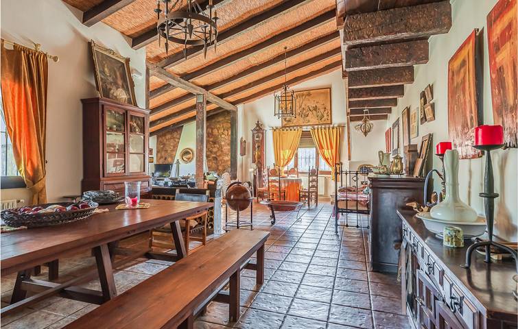 Gemütlicher Rückzugsort mit Pool, Garten, Feuerstelle und Grill in Valverde de Leganés, Badajoz Provinz