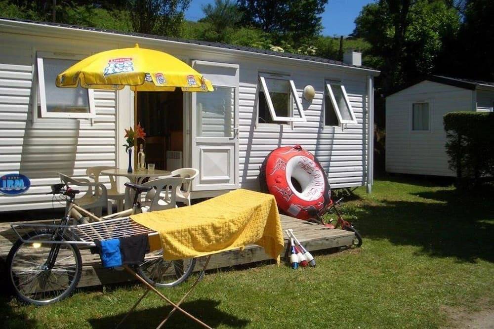 Zecamping 4 étoiles piscine chauffée dog friendly club enfant mobil-home clim in Salles-Curan, Lago de Pareloup
