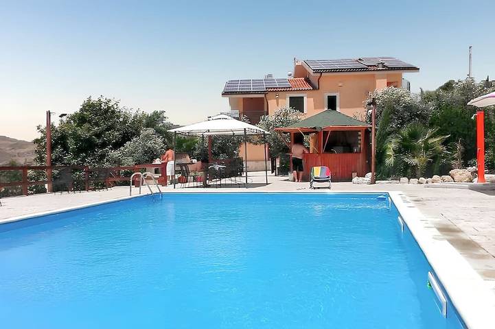 Villa für 11 Personen, mit Garten, mit Haustier - 1