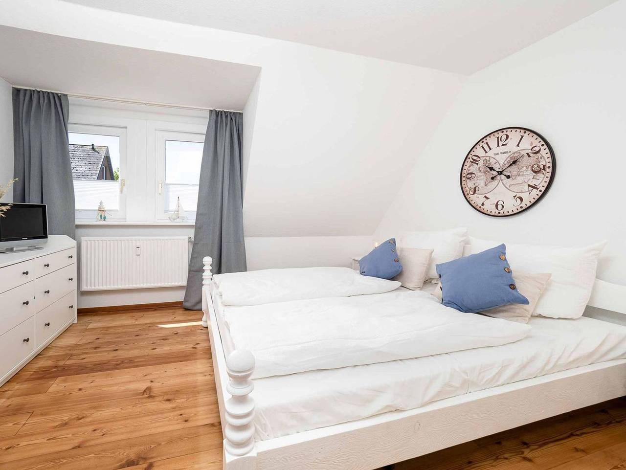 Ganze Ferienwohnung, Haus Lotte, Wohnung 2 - Gemütliche 3-Zimmerwohnung im Obergeschoss auf ca. 65 m², für bis zu 5 Personen in Tinnum, Sylt (Gemeinde)