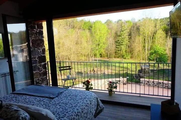 Gîte pour 5 personnes, avec balcon ainsi que jacuzzi et jardin à Olot - 4