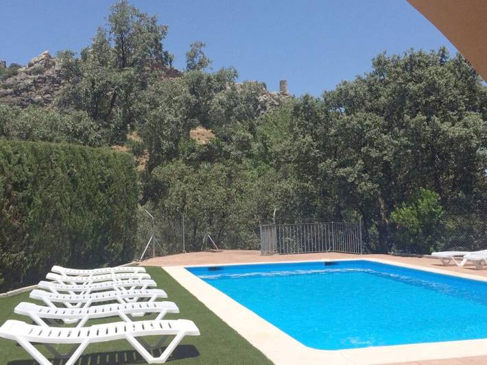 Chalet para 10 personas, con vistas además de piscina y jardín en Parque Natural Sierras Subbéticas - 3