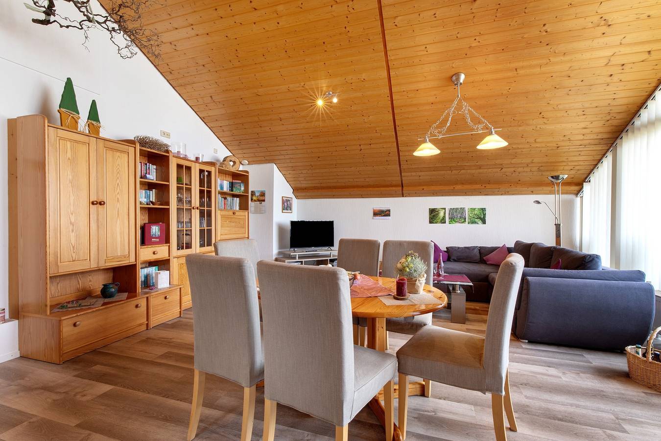 Ganze Wohnung, Studiowohnung 'Müller' mit Balkon und Wlan in Römerstein, Neckar-Alb