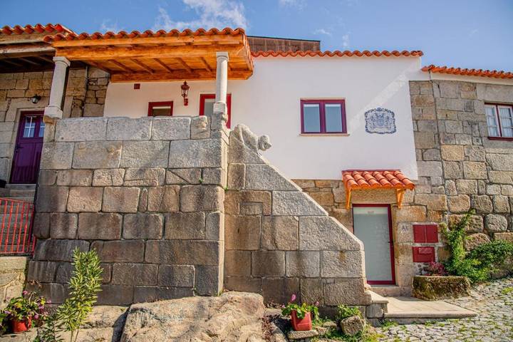 Gîte pour 2 personnes, avec terrasse dans Marialva - 2