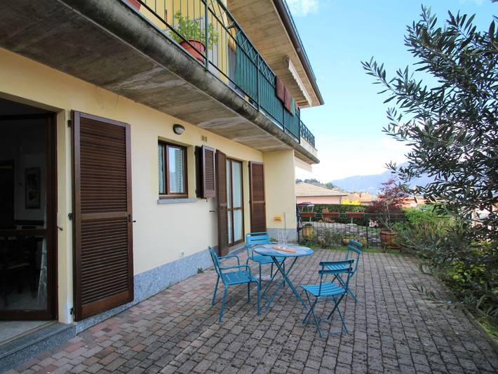 Ferienwohnung für 4 Personen, mit Terrasse und Seeblick in Lago Maggiore (Lombardei)