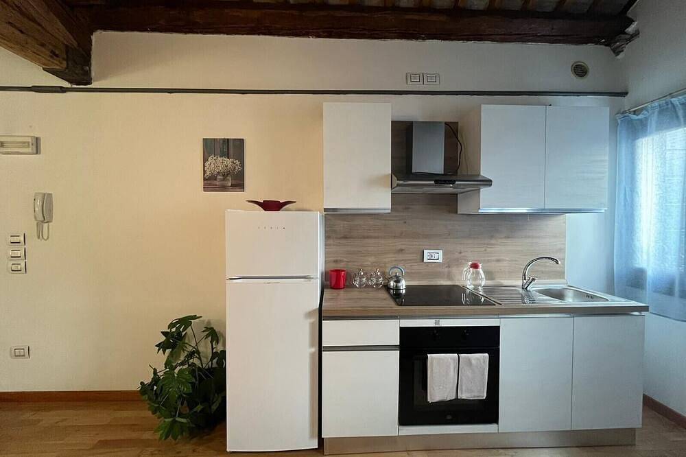 Apartamento entero, Apartamento 'Osteria Locanda Veneta' con terraza compartida, Wi-Fi y aire acondicionado in Mirano, Provincia de Venezia