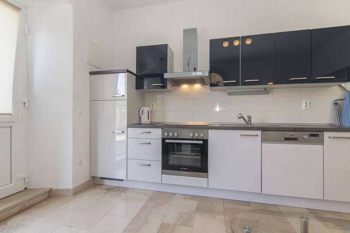 Ferienwohnung für 4 Personen, mit Ausblick in Makarska - 4