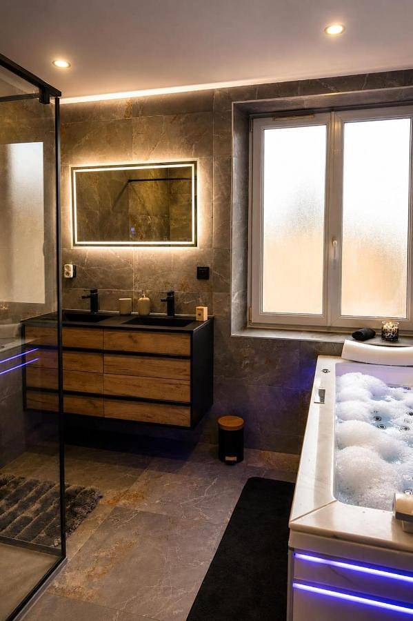 Appartement de vacances pour 4 personnes, avec Jacuzzi