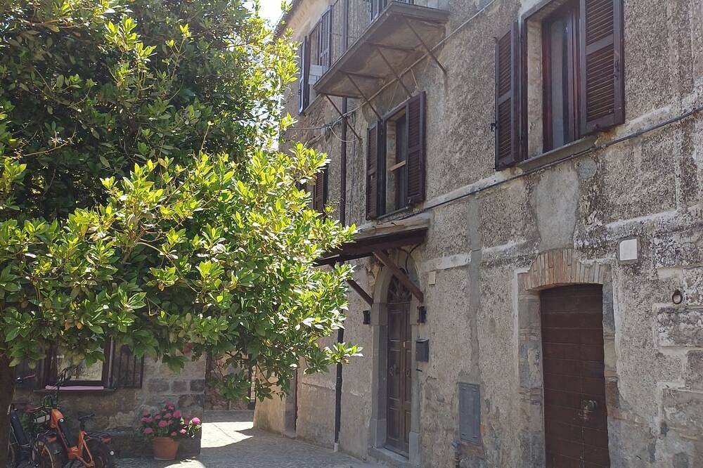 Palazzo Bottino Guest House in Bolsena, Bolsenasee