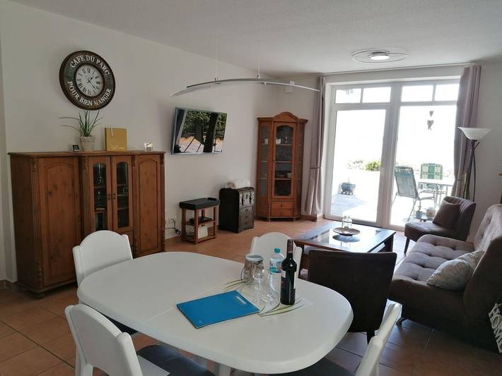 Ferienwohnung für 2 Personen, mit Terrasse und Seeblick in Waren (Müritz) - 2
