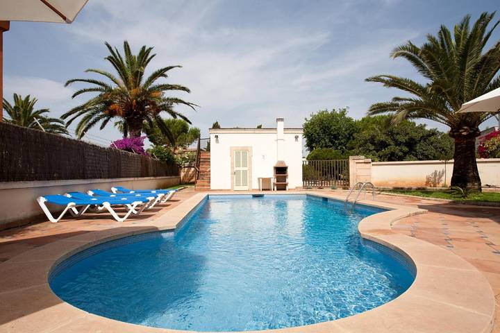 Llampudol (Villa Sa Coma) - Wonderful villa with private pool and free Wifi. in Sa Coma, San Lorenzo de Cardessar