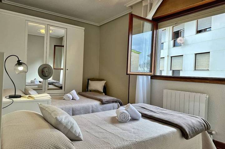Apartamento entero, Apartamento a pié de playa - Isla Playa 5703 in Isla, Arnuero