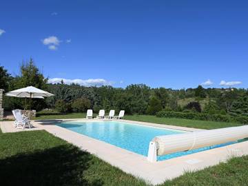 Cottage pour 8 personnes, avec piscine et jardin dans Largentière