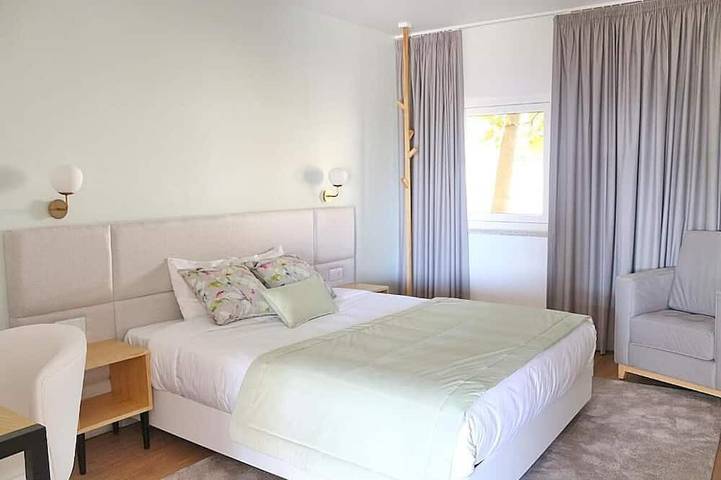 Gîte pour 3 personnes, avec Terrasse et Jardin