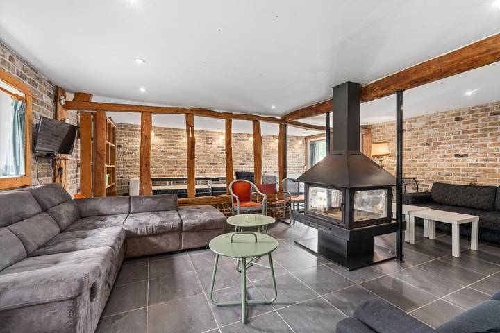 Ferienhaus für 16 Personen, mit Terrasse und Garten sowie Pool und Sauna in Poperinge