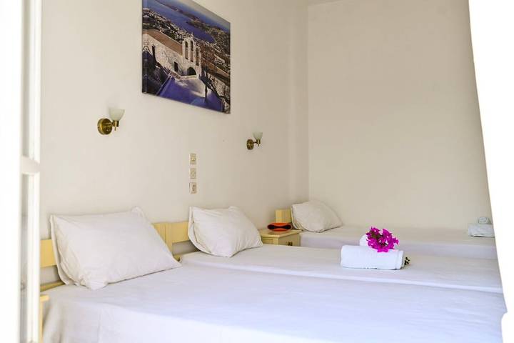 Location de vacances pour 3 personnes, avec balcon/terrasse, adapté aux familles dans Náoussa - 3