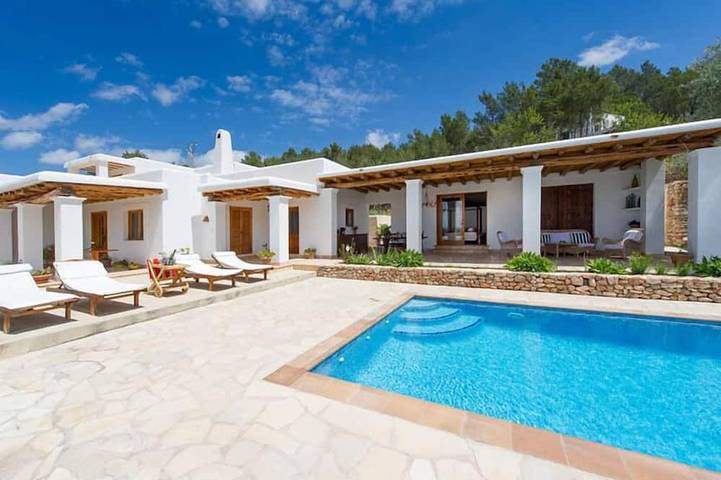 Ferienhaus für 10 Personen, mit Balkon und Garten in St Llorenc de Balafia