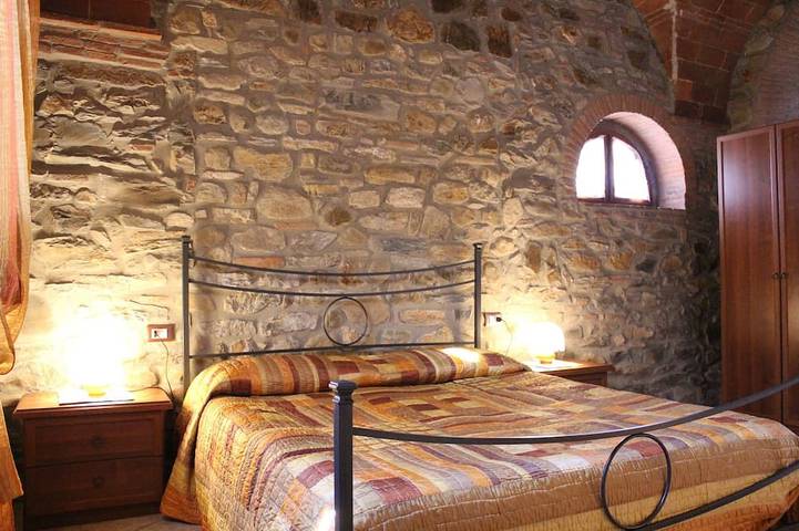 1 Casa Vacanze Ribocchi : Bilocale Con Piscina, Mare, Terme E Borghi Medioevali in Campiglia Marittima, Costa degli Etruschi