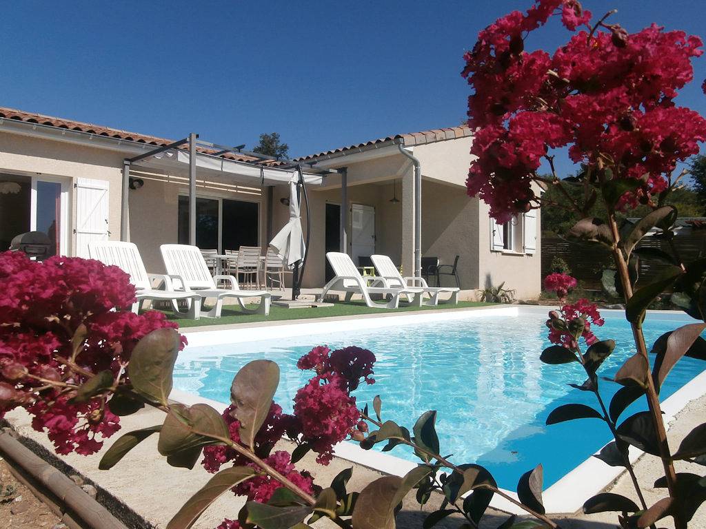 Le Clos des vignes : villa Syrah piscine privée in Saint-Alban-Auriolles, Ardèche