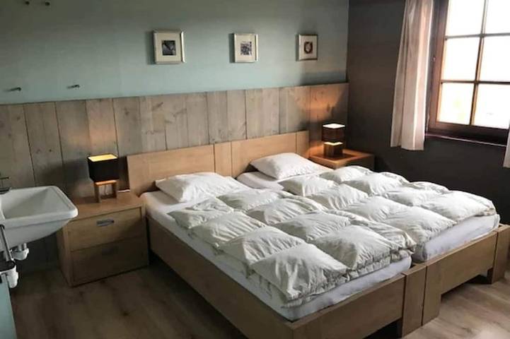 Location de vacances pour 13 personnes, avec sauna ainsi que jardin et terrasse, animaux acceptés dans Heyd - 4