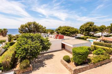 Villa in Sant Lluís, Coast of Menorca für 6 