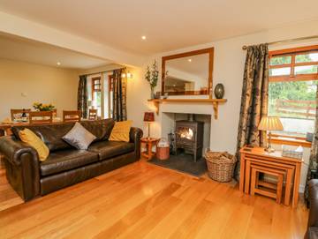 Cottage for 8 People in Newtonmore, Highlands, Photo 4