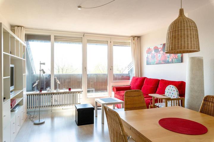 Ferienwohnung für 4 Personen, mit Balkon und Seeblick in Immenstaad am Bodensee