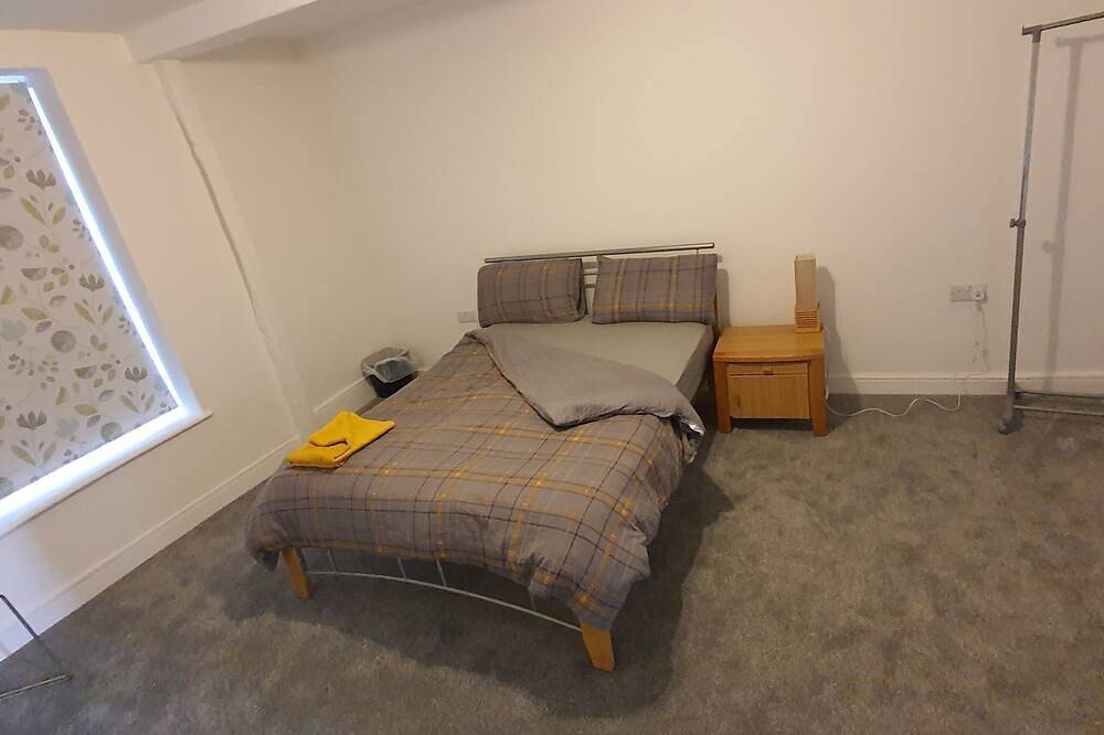 Entire apartment, Grace Apartments - Living Stone 2  Flat B in Ashford, Ashford region