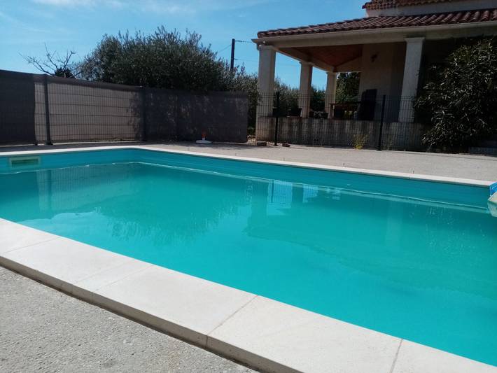 Villa pour 8 personnes, avec piscine ainsi que jardin et terrasse dans le Sud de la France - 4