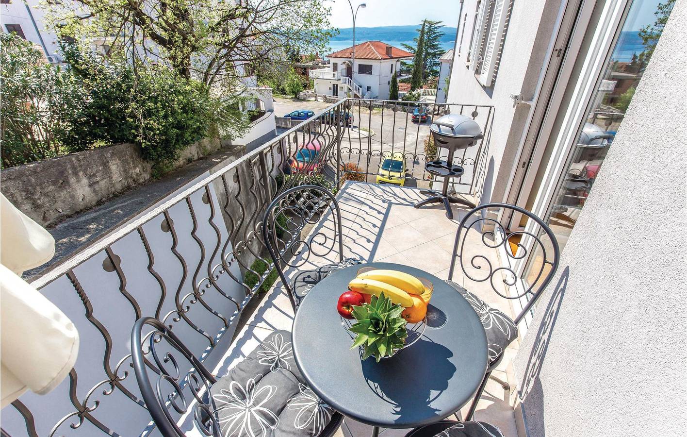 Ganze Ferienwohnung, Gemütliche Wohnung mit Terrasse, in Strandnähe und mit kostenlosen Parkplätzen in Crikvenica, Primorje-Gorski Kotar