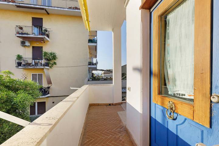 Entire studio, Romantic Studio 2 – Romantic Loft Near the City Center in Rome, Rome Province