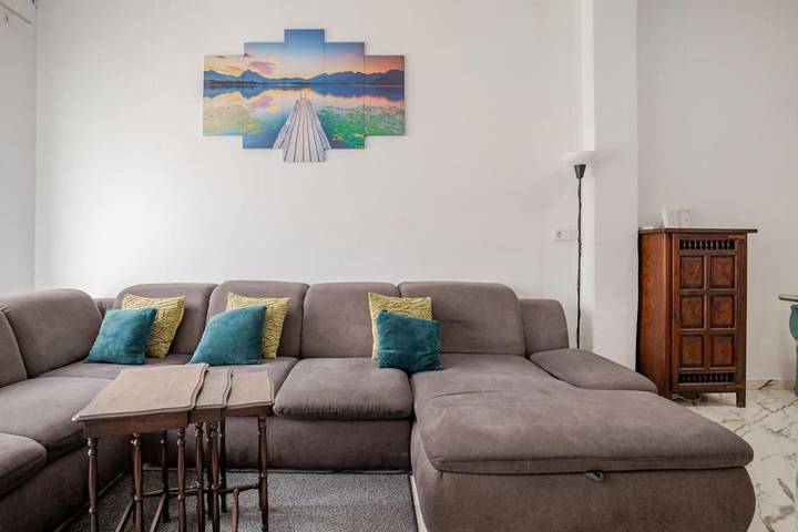 Apartamento para 9 personas, con terraza en Badalona
