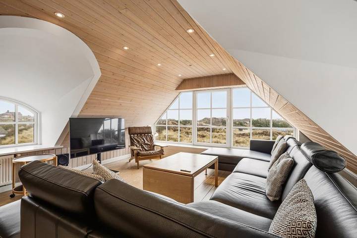 Villa für 12 Personen, mit Sauna und Pool sowie Balkon/Terrasse und Whirlpool, mit Haustier in Blavand - 3