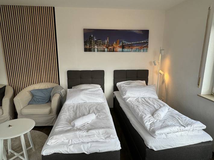 Appartement entier, Appartement de vacances "Hübsche Wohnung" avec balcon et Wi-Fi in Pforzheim, Forêt Noire du Nord