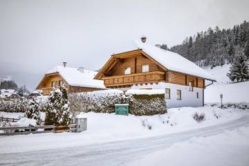 Chalet voor 10 Personen in Mariapfarr, Bezirk Tamsweg, Afbeelding 1