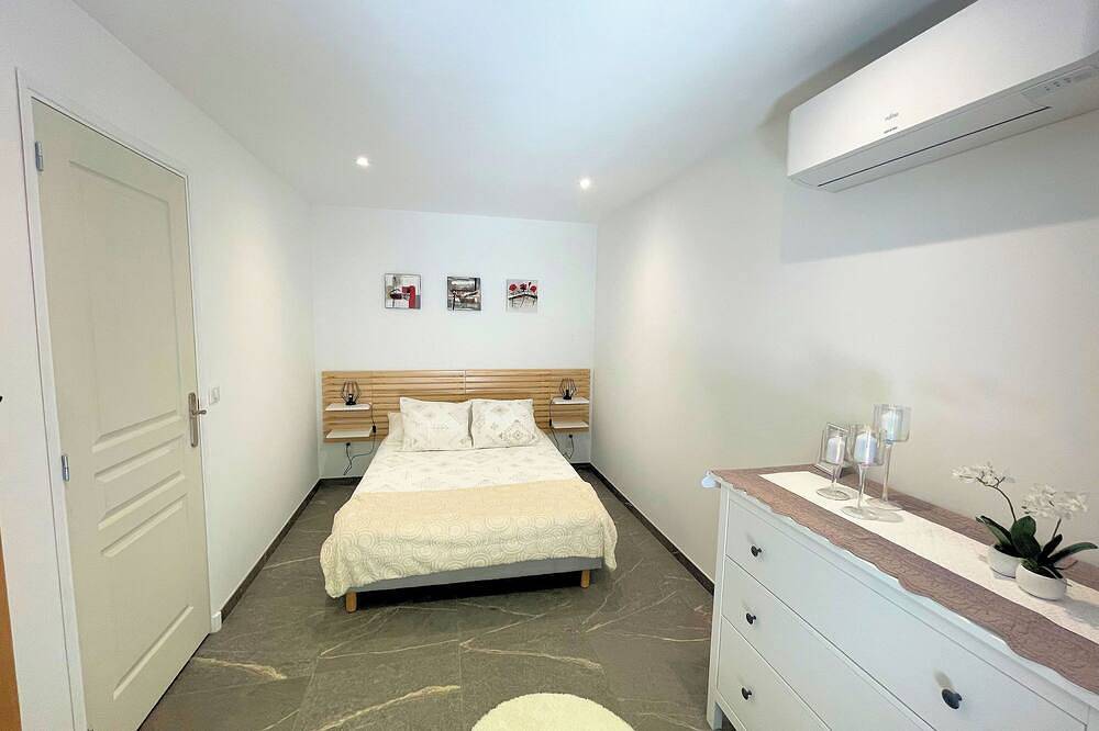 Gite de 38m2 en Campagne en Provence au Pied du Luberon à 15 Minutes du Colorado in Saignon, Regionaler Naturpark Luberon