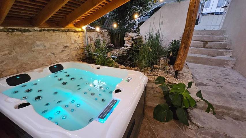 Gîte pour 2 personnes, avec jacuzzi et terrasse à Montgé-en-Goële - 4