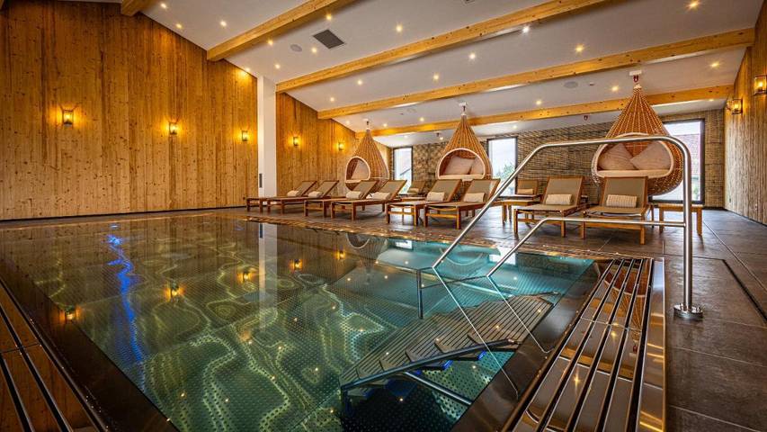 Hôtel pour 2 personnes, avec Jacuzzi et Terrasse ainsi que Jardin et Piscine à Vigneulles-lès-Hattonchâtel