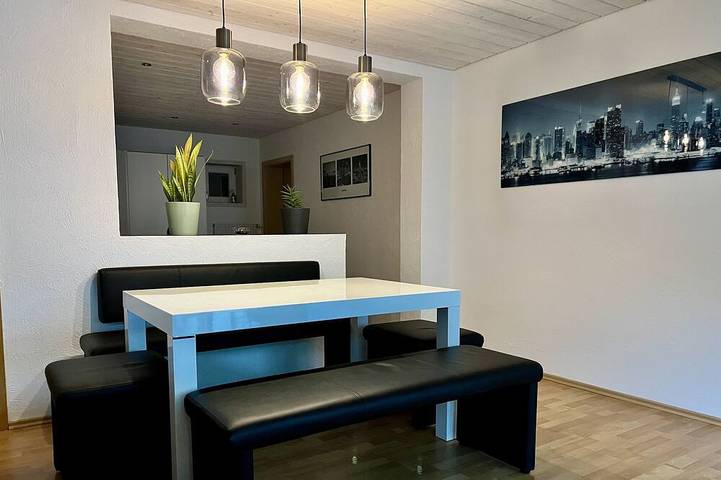 Ferienwohnung für 2 Personen, mit Terrasse und Garten in Rettenberg