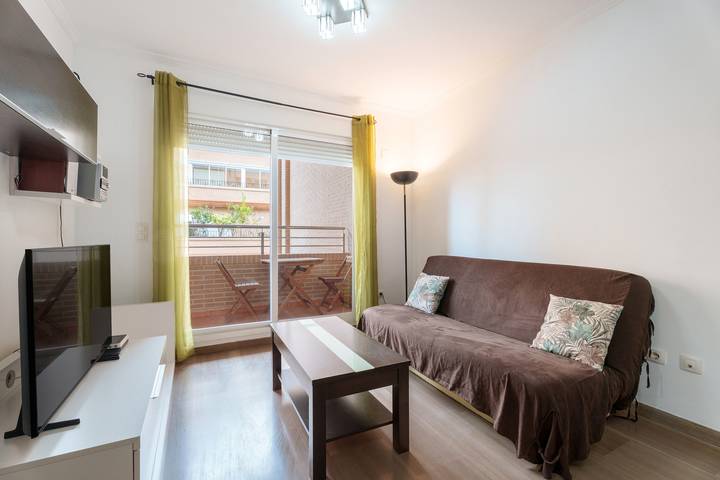 Apartamento para 5 personas, con balcón en Sagunto