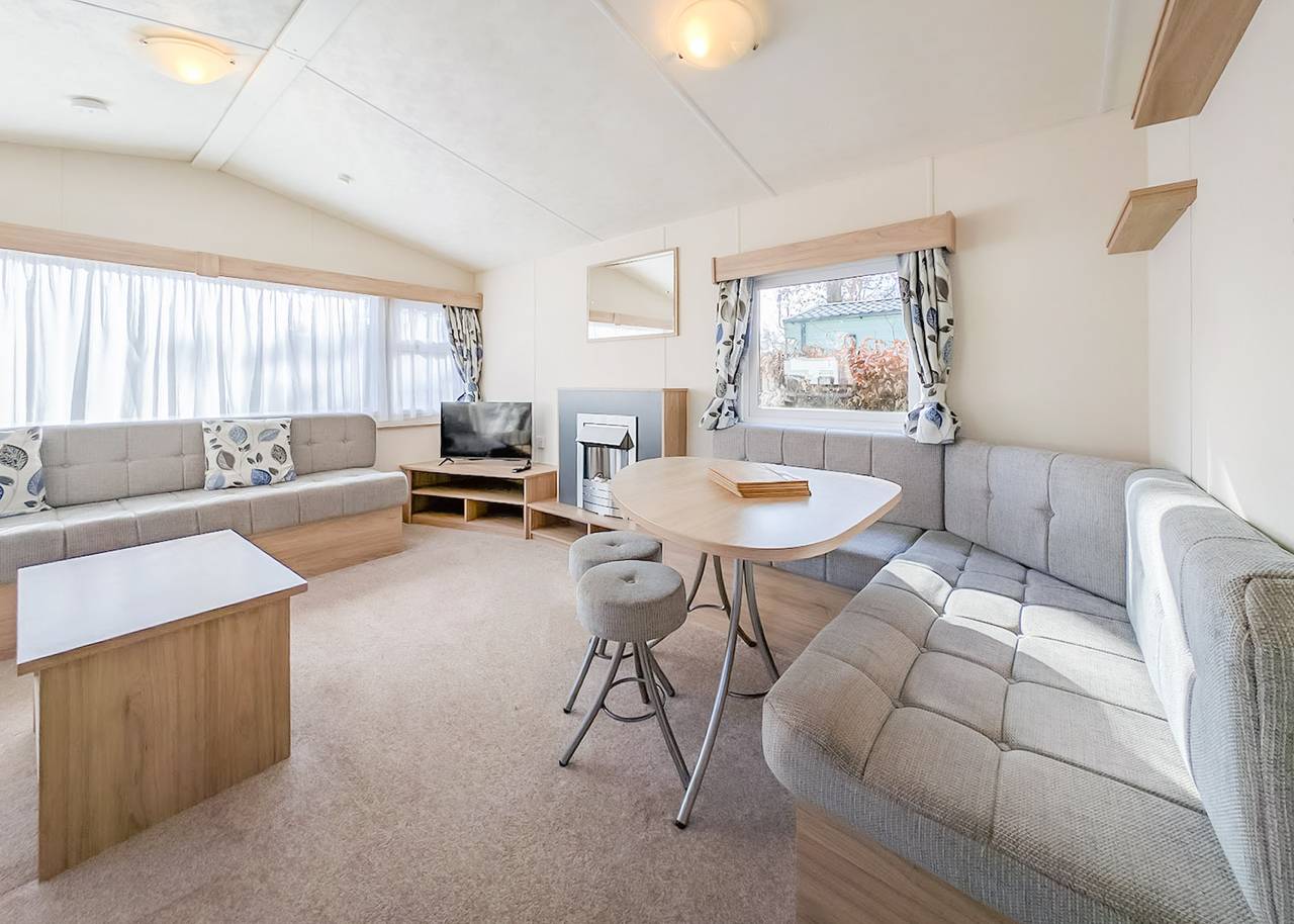 Silver 3 bedroom Caravan Pet Friendly in Penrith, Lake District
