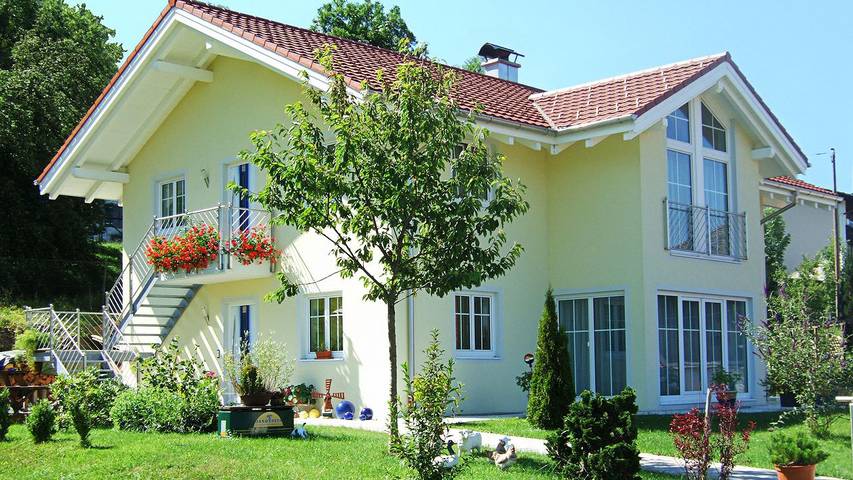 Vacation apartment for 2 people, with lake view, with pets in Chiemsee