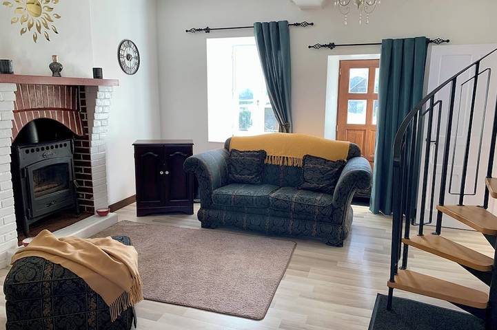 Gîte pour 2 personnes, avec terrasse et jardin, animaux acceptés