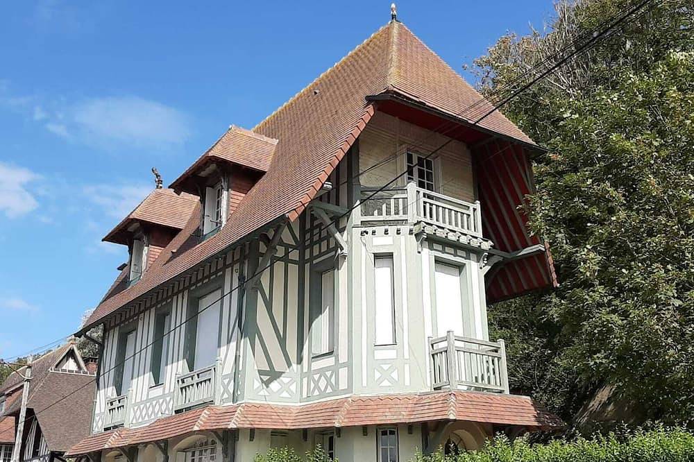 Villa for 6 People in Trouville-sur-Mer, Calvados