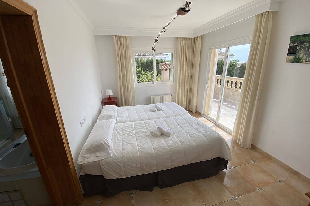 Exclusiva Villa con piscina privada, terrazas y vistas. in Sa Torre, Lluchmayor