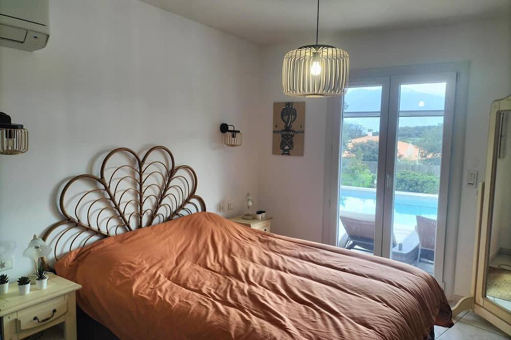 Family villa with pool to enjoy the peace and quiet of the mountains in Arboussols, Región de Prades (Francia)