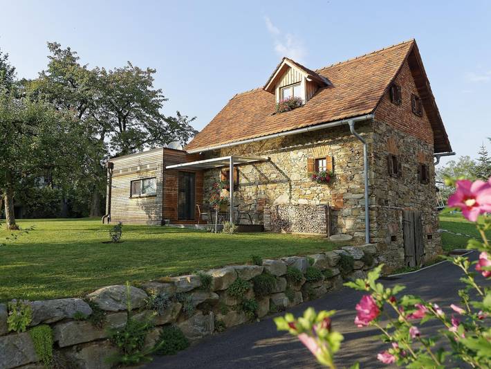 Ferienwohnung für 6 Personen, mit Pool und Garten sowie Terrasse in Pischelsdorf am Kulm