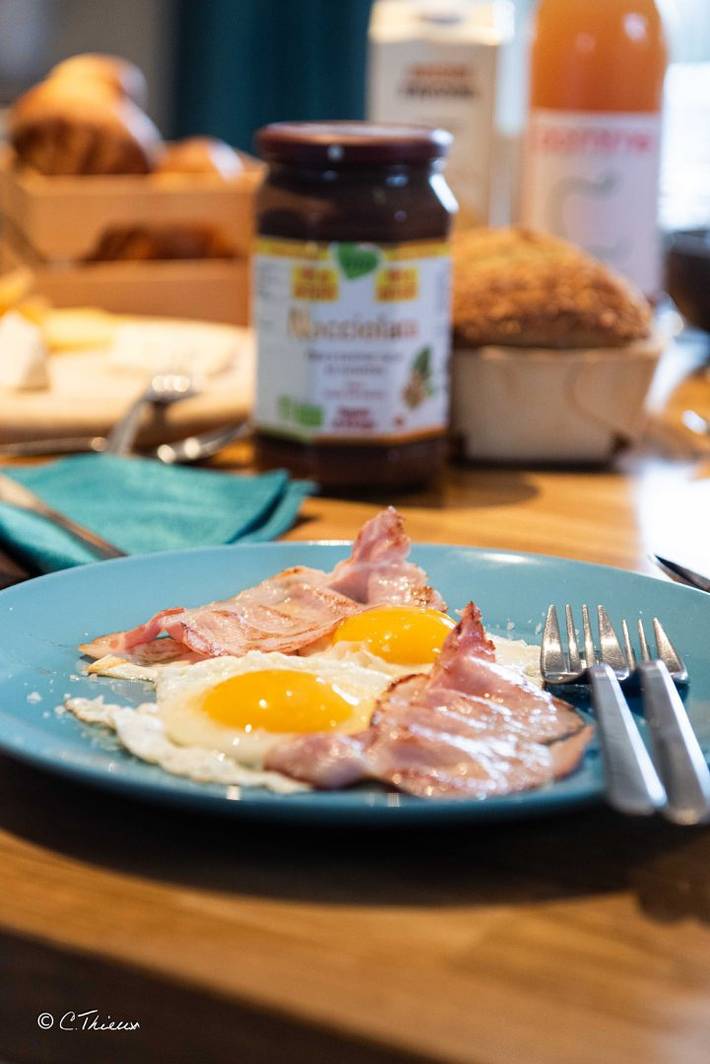 Chambre d’hôte pour 3 personnes, avec jardin et piscine dans l' Ain - 3